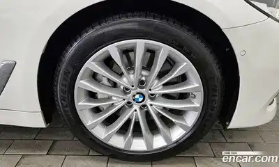 BMW 5 серия 2018 2.0 автомат (гидро), миниатюра 7