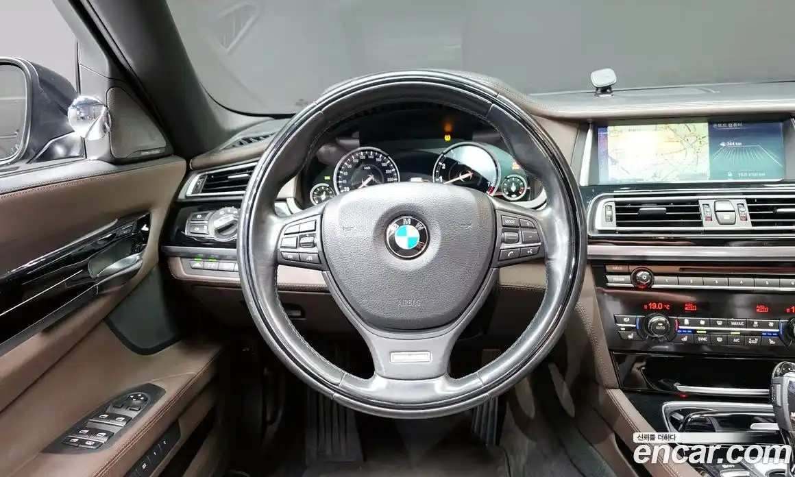 BMW 7 серия 2015 3.0 автомат (гидро), фото 13