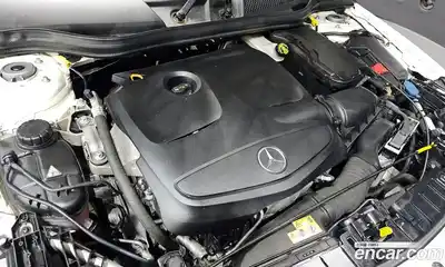Mercedes-Benz GLA-Class 2017 2.0 гидро, миниатюра 6 Mercedes-Benz GLA-Class 2017 2.0 гидро, миниатюра 6