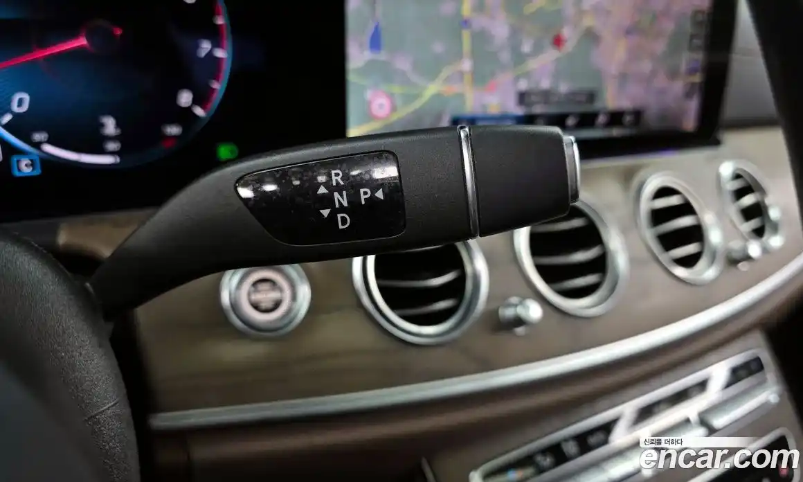 Mercedes-Benz E-Class 2021 2.0 автомат (гидро), фото 12