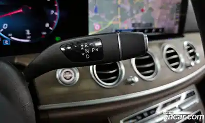 Mercedes-Benz E-Class 2021 2.0 автомат (гидро), миниатюра 12