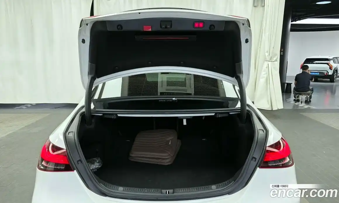 Mercedes-Benz E-Class 2021 2.0 автомат (гидро), фото 26