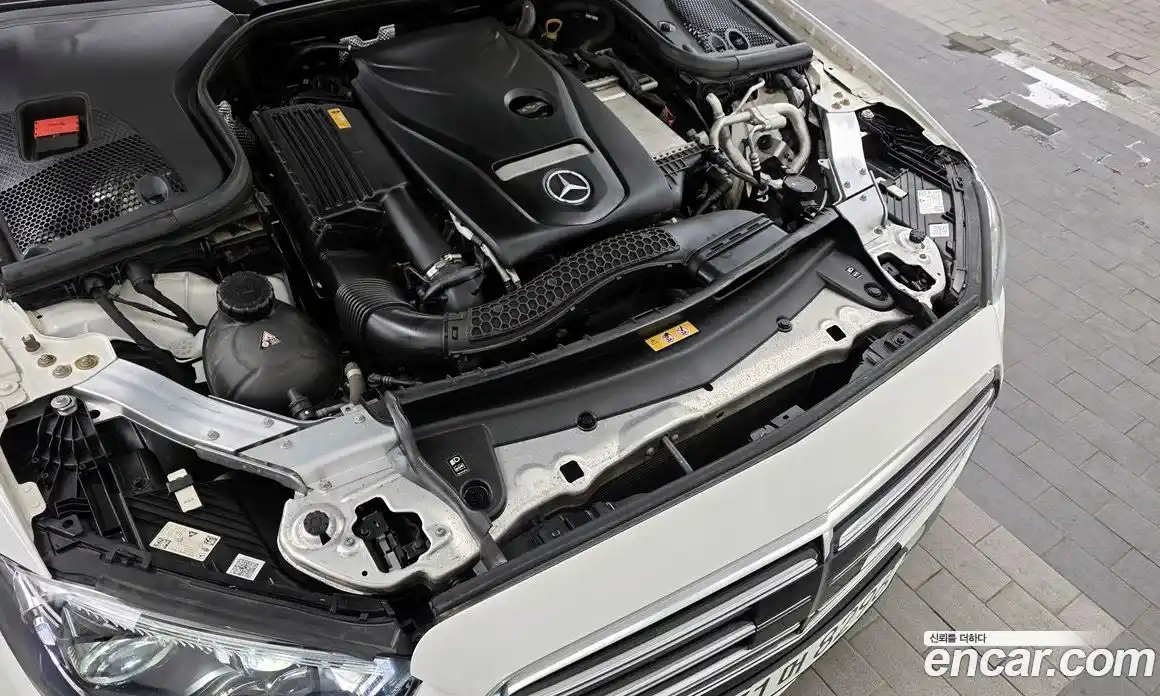 Mercedes-Benz E-Class 2021 2.0 автомат (гидро), фото 6