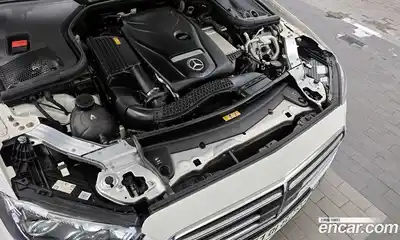 Mercedes-Benz E-Class 2021 2.0 автомат (гидро), миниатюра 6