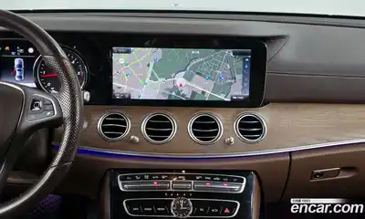 Mercedes-Benz E-Class 2017 1.9 автомат (гидро), миниатюра 12