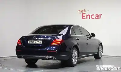 Mercedes-Benz E-Class 2017 1.9 автомат (гидро), миниатюра 2