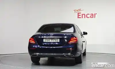 Mercedes-Benz E-Class 2017 1.9 автомат (гидро), миниатюра 4