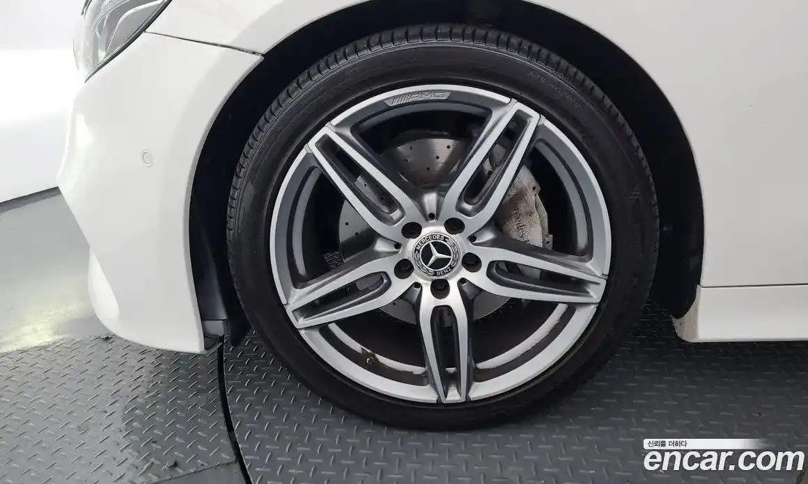 Mercedes-Benz E-Class 2018 1.9 автомат (гидро), фото 5