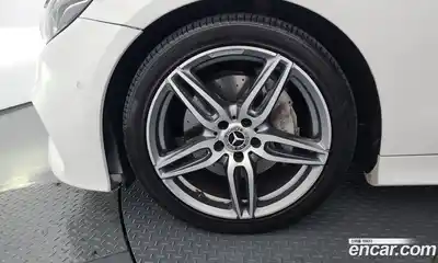 Mercedes-Benz E-Class 2018 1.9 автомат (гидро), миниатюра 5