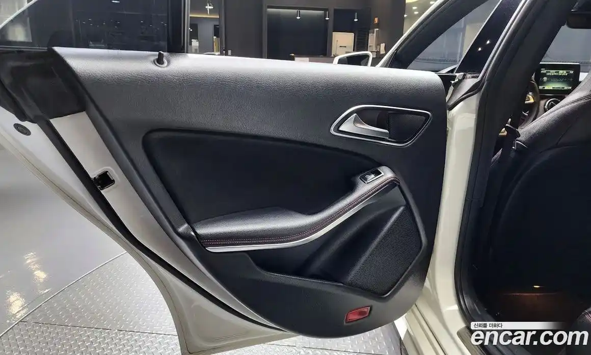 Mercedes-Benz CLA-Class 2018 2.0 гидро, фото 15