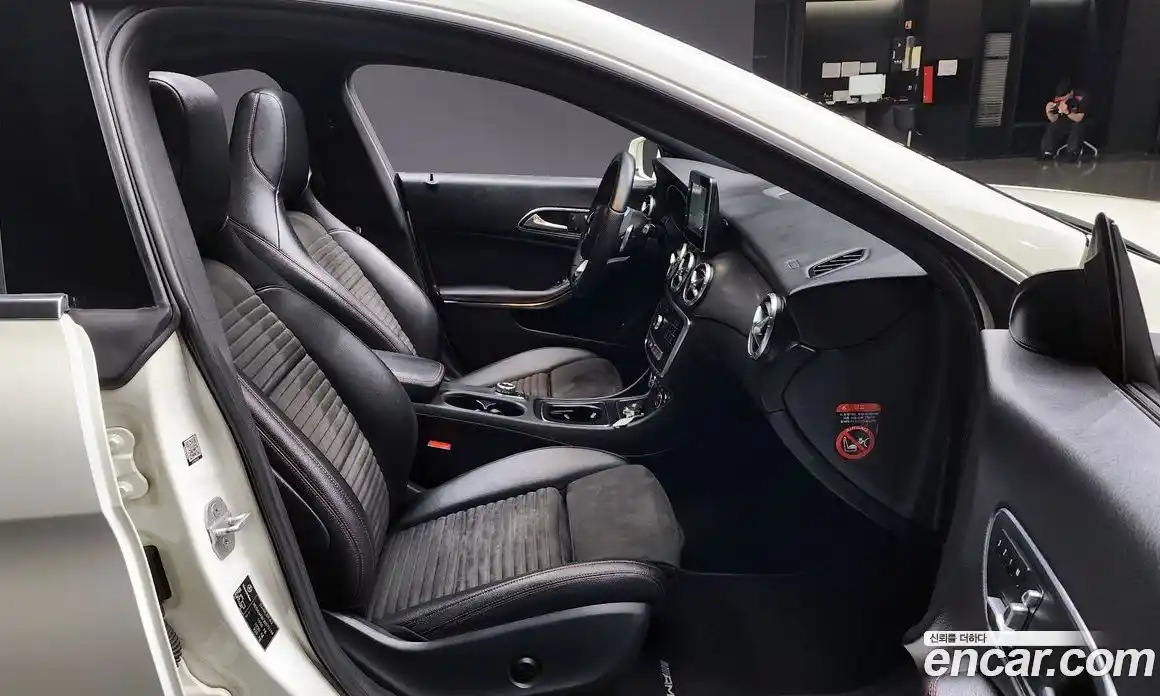 Mercedes-Benz CLA-Class 2018 2.0 гидро, фото 16