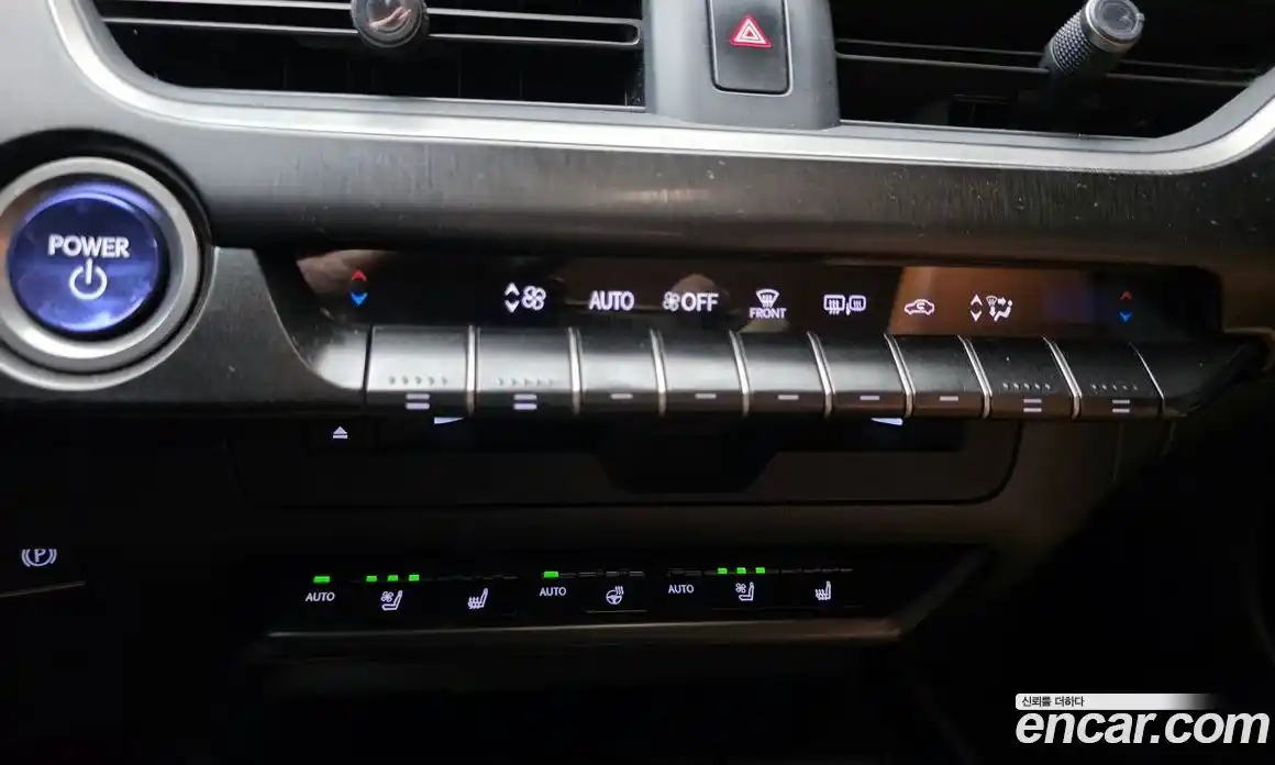 Lexus UX 2019 2.0 гидро, фото 22