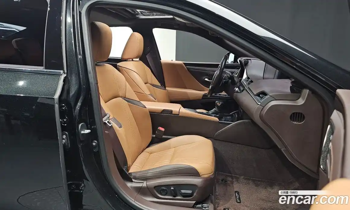 Lexus ES 2020 2.5 гидро, фото 13