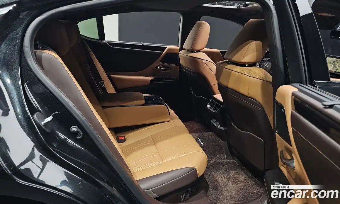 Lexus ES 2020 2.5 гидро, фото 16
