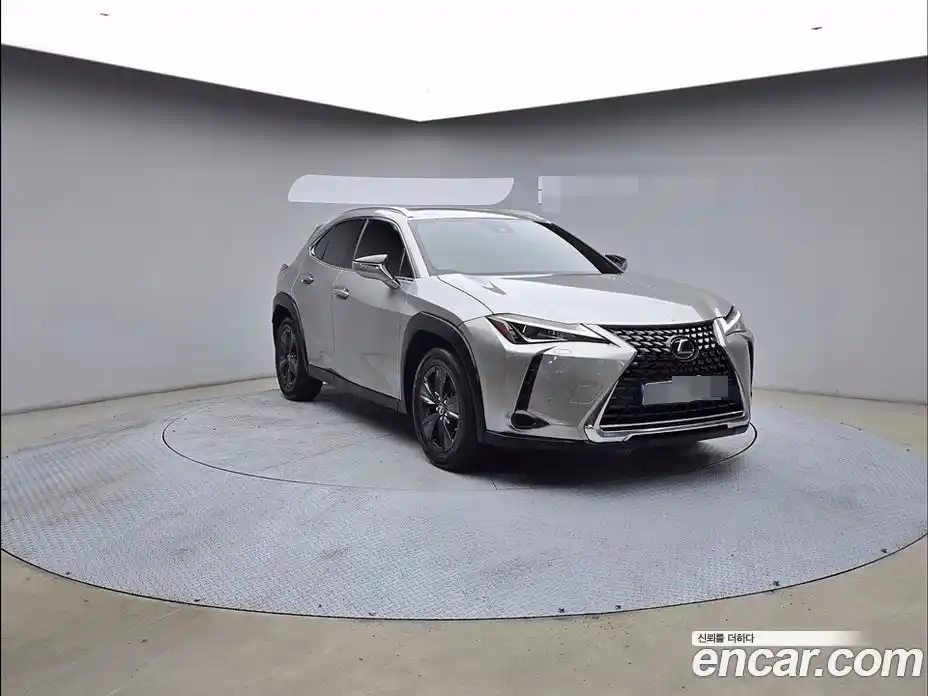 Lexus UX 2019 2.0 гидро, фото 3