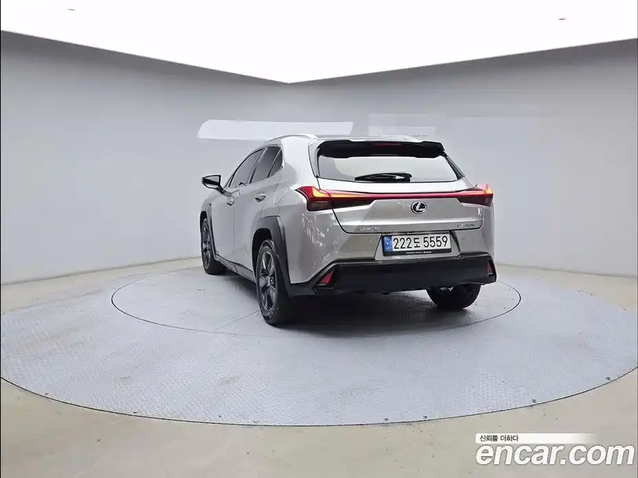 Lexus UX 2019 2.0 гидро, фото 4