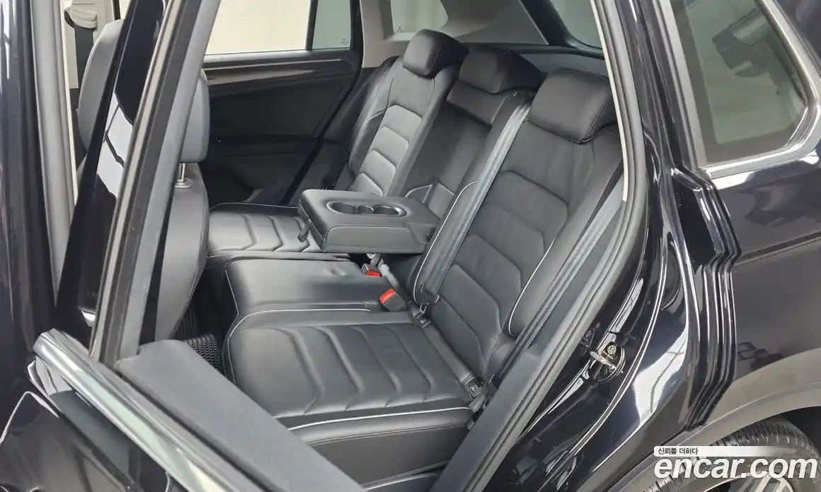 Volkswagen Tiguan 2023 2.0 автомат (гидро), фото 18