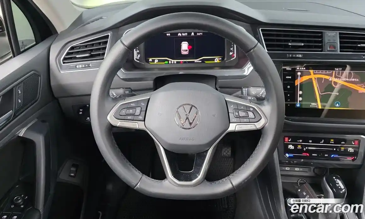 Volkswagen Tiguan 2023 2.0 автомат (гидро), фото 20