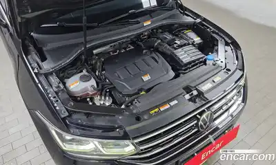 Volkswagen Tiguan 2023 2.0 автомат (гидро), миниатюра 6