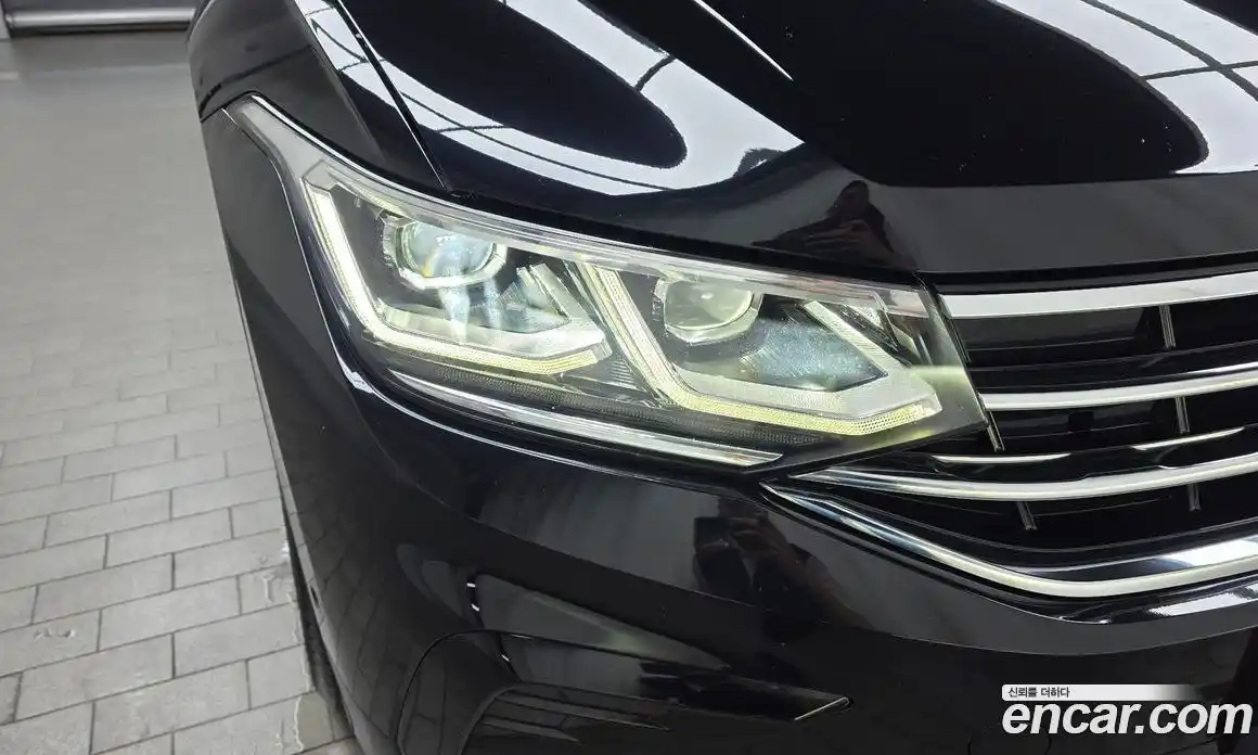 Volkswagen Tiguan 2023 2.0 автомат (гидро), фото 8