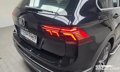 Volkswagen Tiguan 2023 2.0 автомат (гидро), миниатюра 9