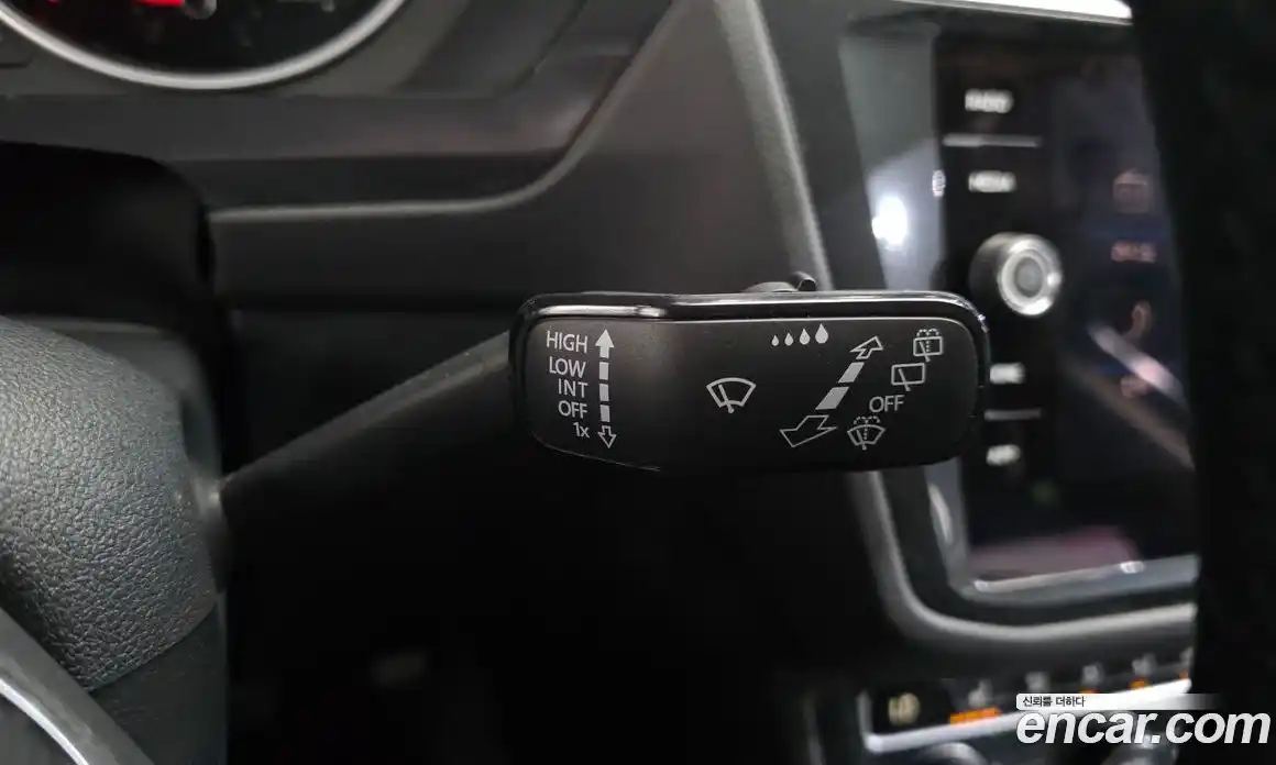 Volkswagen Tiguan 2018 2.0 автомат (гидро), фото 30