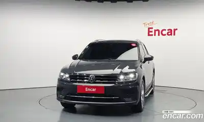 Volkswagen Tiguan 2018 2.0 автомат (гидро), миниатюра 3