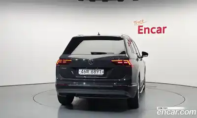 Volkswagen Tiguan 2018 2.0 автомат (гидро), миниатюра 4