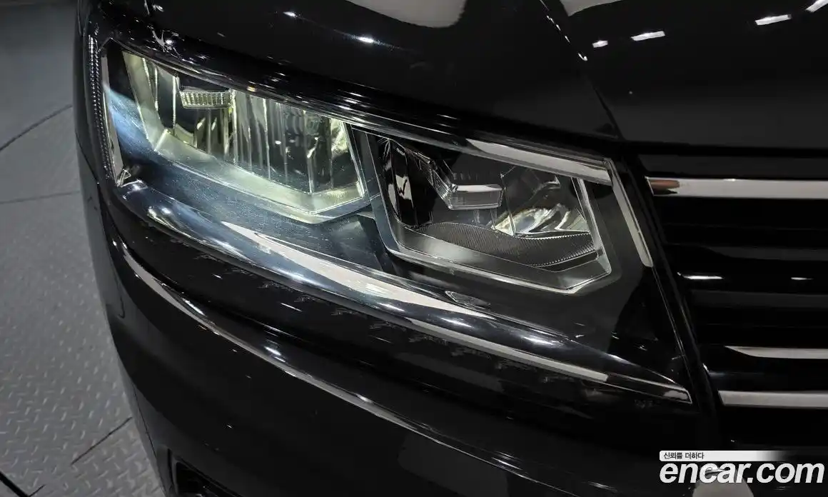 Volkswagen Tiguan 2018 2.0 автомат (гидро), фото 8