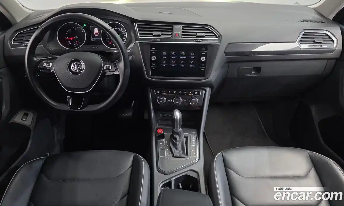 Volkswagen Tiguan 2018 2.0 автомат (гидро), фото 10