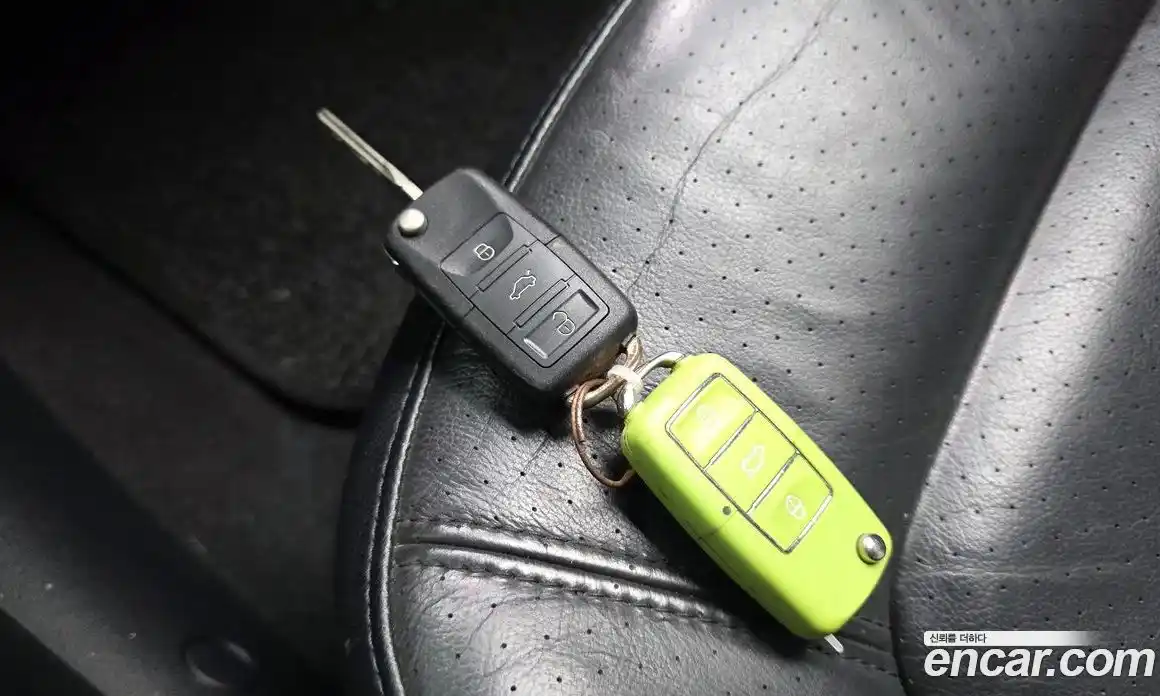 Volkswagen Beatle 2010 2.0 автомат (гидро), фото 16