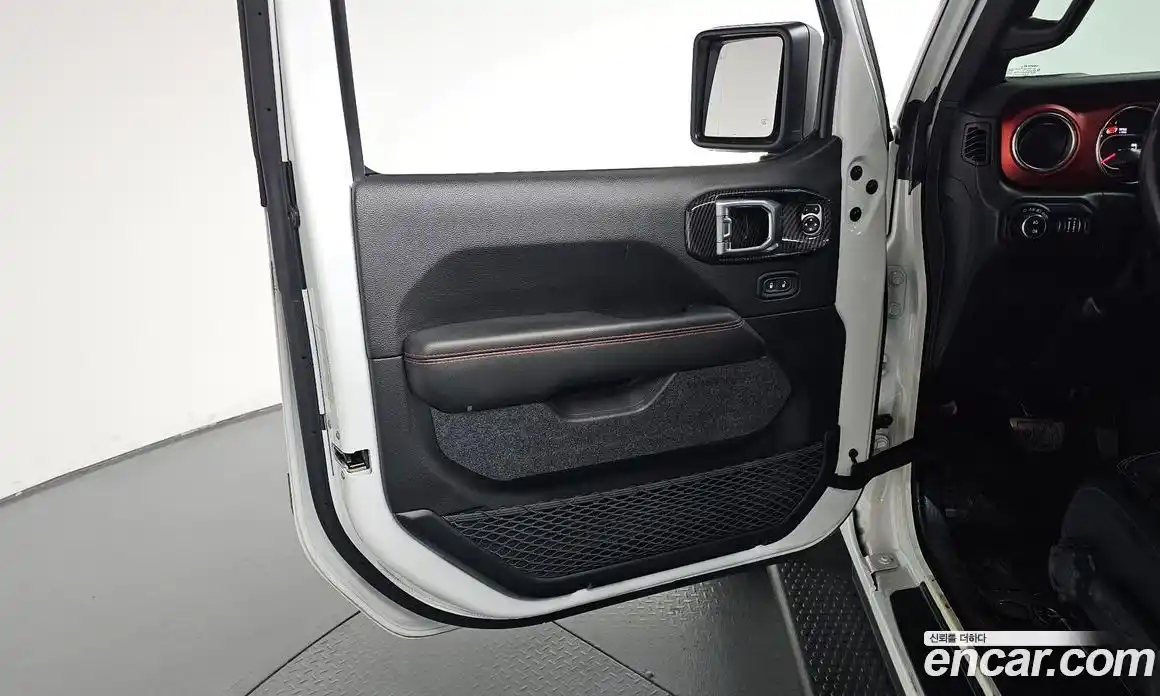 Jeep Wrangler 2019 2.0 автомат (гидро), фото 13