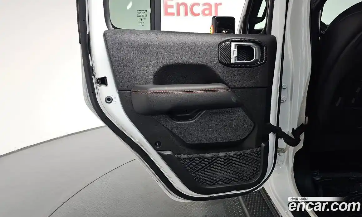 Jeep Wrangler 2019 2.0 автомат (гидро), фото 14