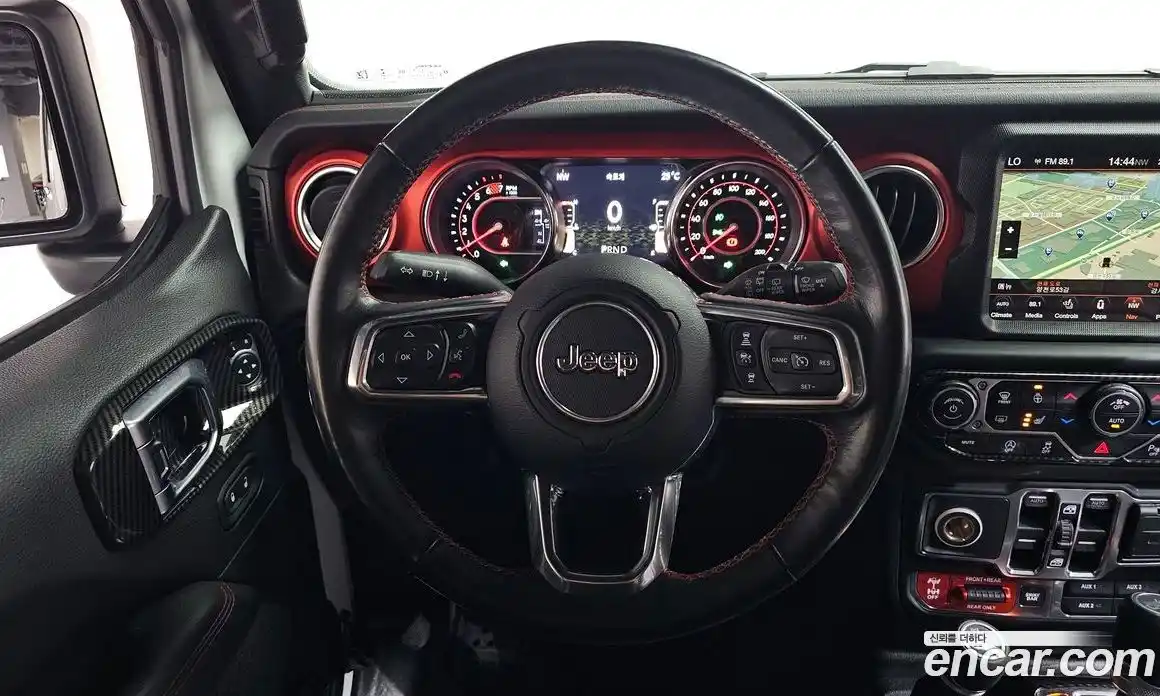 Jeep Wrangler 2019 2.0 автомат (гидро), фото 17