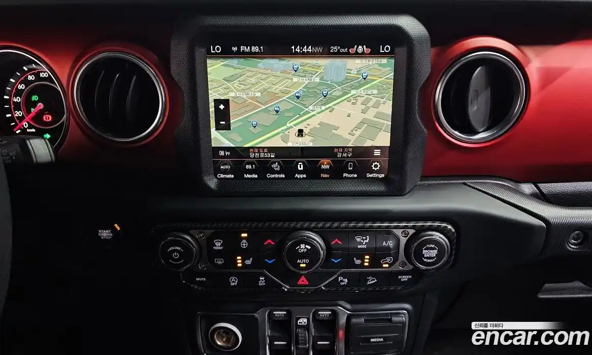 Jeep Wrangler 2019 2.0 автомат (гидро), фото 18