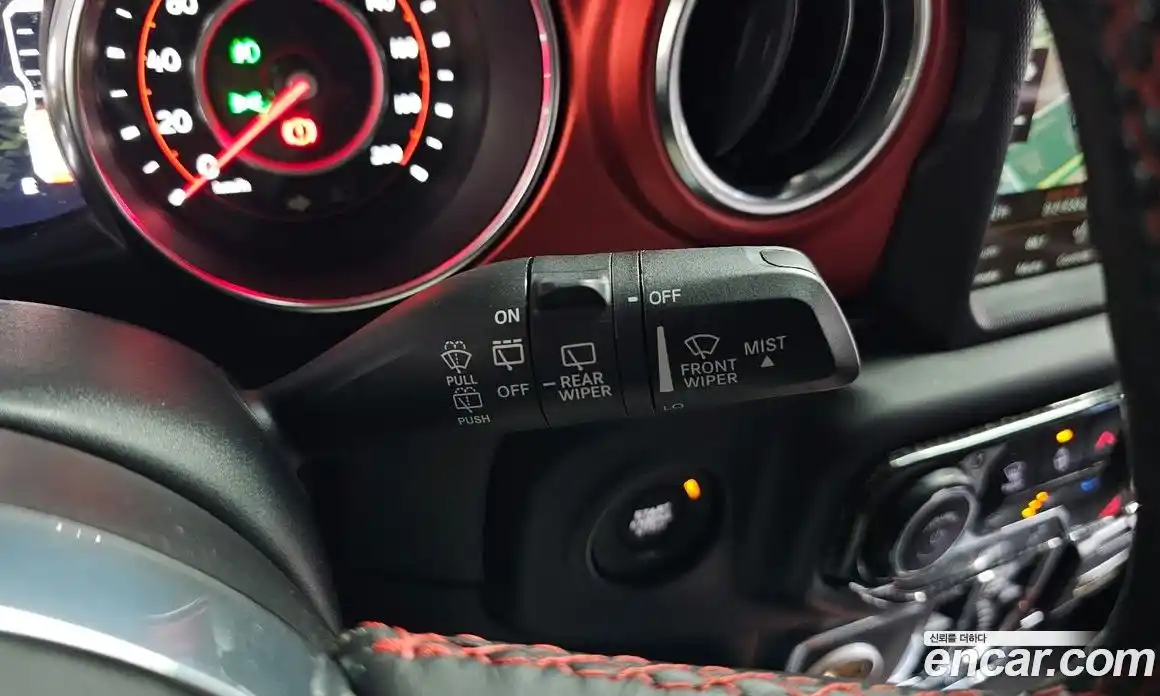 Jeep Wrangler 2019 2.0 автомат (гидро), фото 29