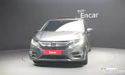 Honda Odyssey 2018 3.5 автомат (гидро), миниатюра 3