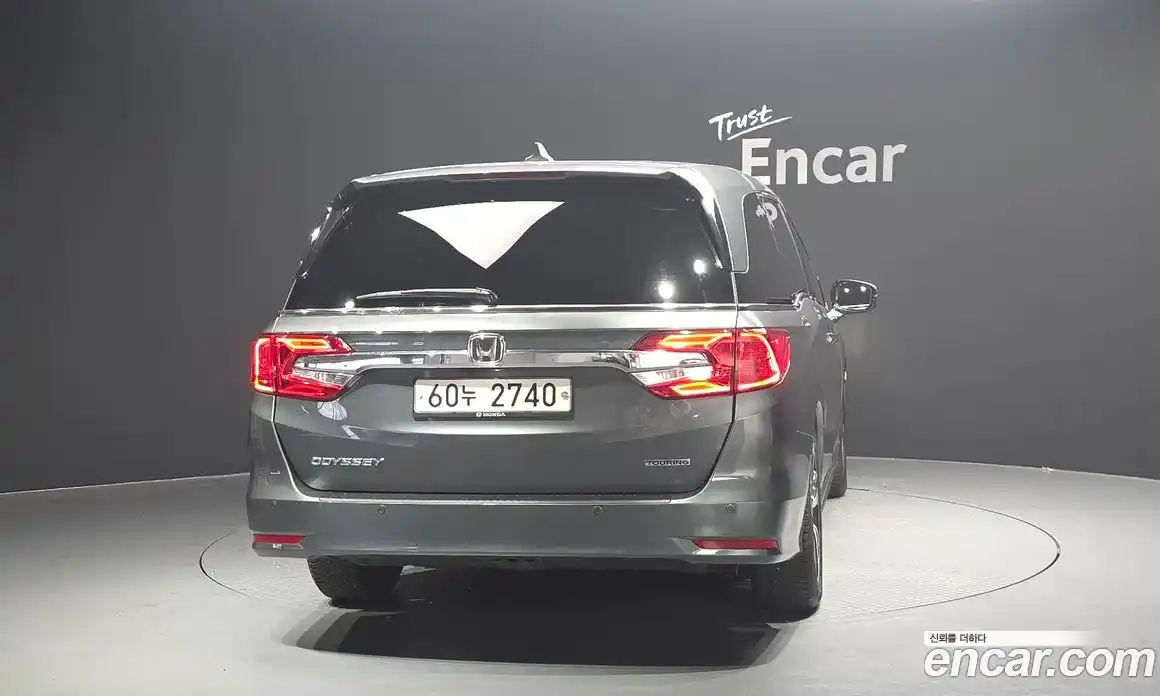 Honda Odyssey 2018 3.5 автомат (гидро), фото 4