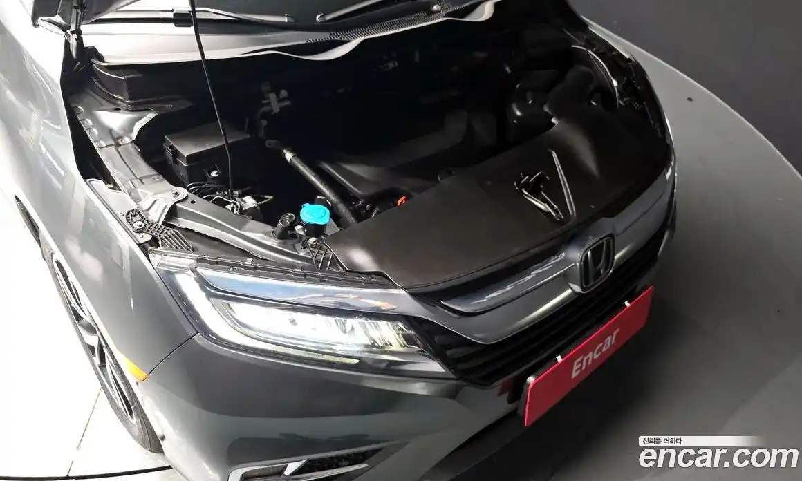 Honda Odyssey 2018 3.5 автомат (гидро), фото 6