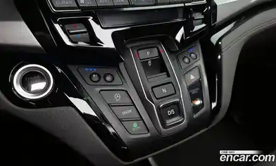 Honda Odyssey 2018 3.5 автомат (гидро), миниатюра 9