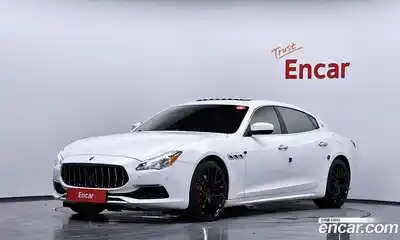 Maserati Quattroporte