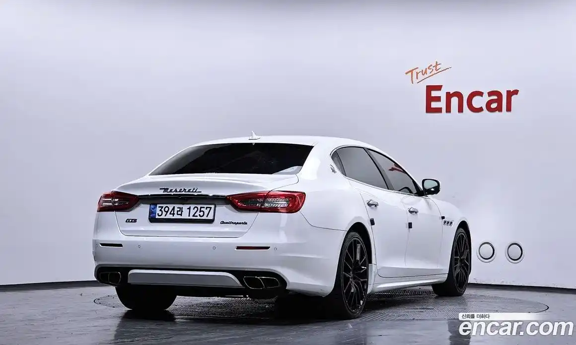 Maserati Quattroporte 2016 3.0 гидро, фото 2
