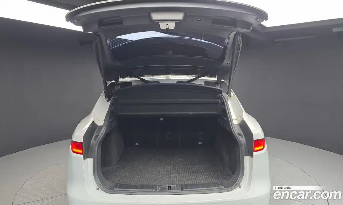 Jaguar F-Pace 2018 2.0 гидро, фото 20