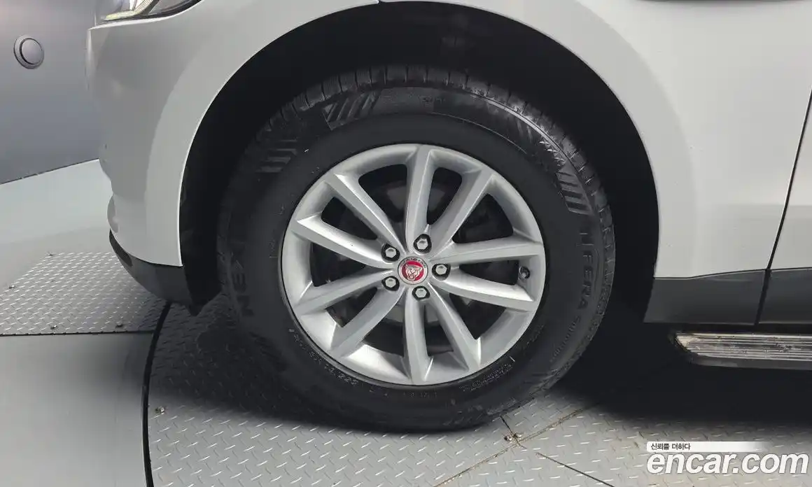 Jaguar F-Pace 2018 2.0 гидро, фото 5