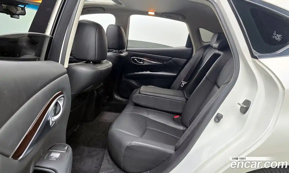 Infiniti Q70 2019 3.7 гидро, фото 12