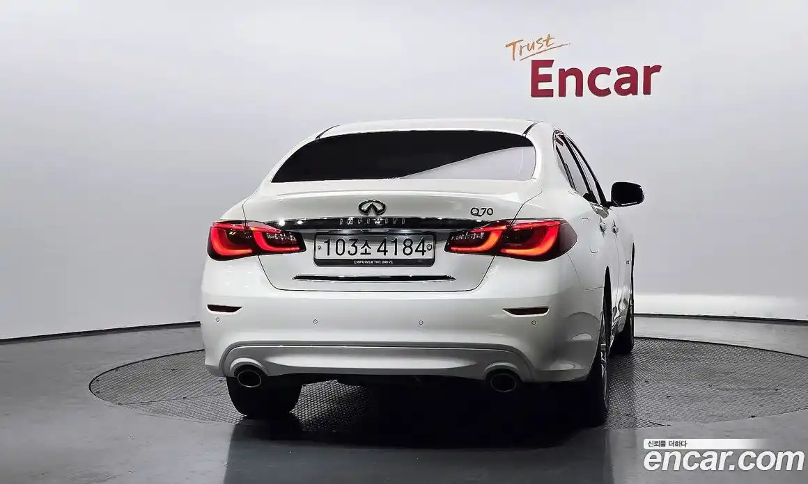 Infiniti Q70 2019 3.7 гидро, фото 4