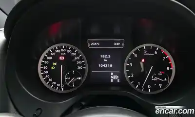 Infiniti Q30 2017 2.0 гидро, миниатюра 11