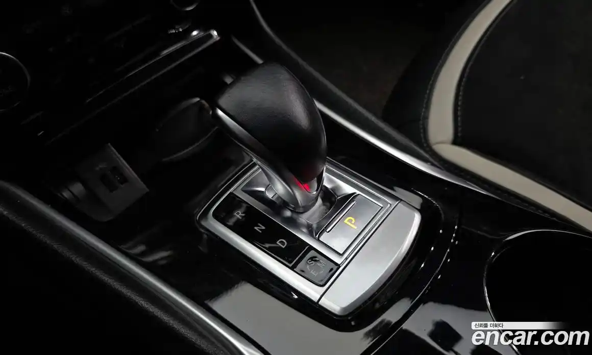 Infiniti Q30 2017 2.0 гидро, фото 12
