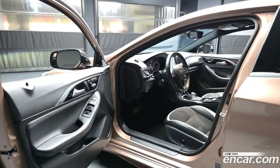Infiniti Q30 2017 2.0 гидро, фото 13