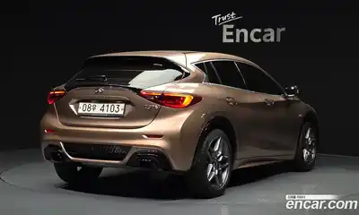 Infiniti Q30 2017 2.0 гидро, миниатюра 2